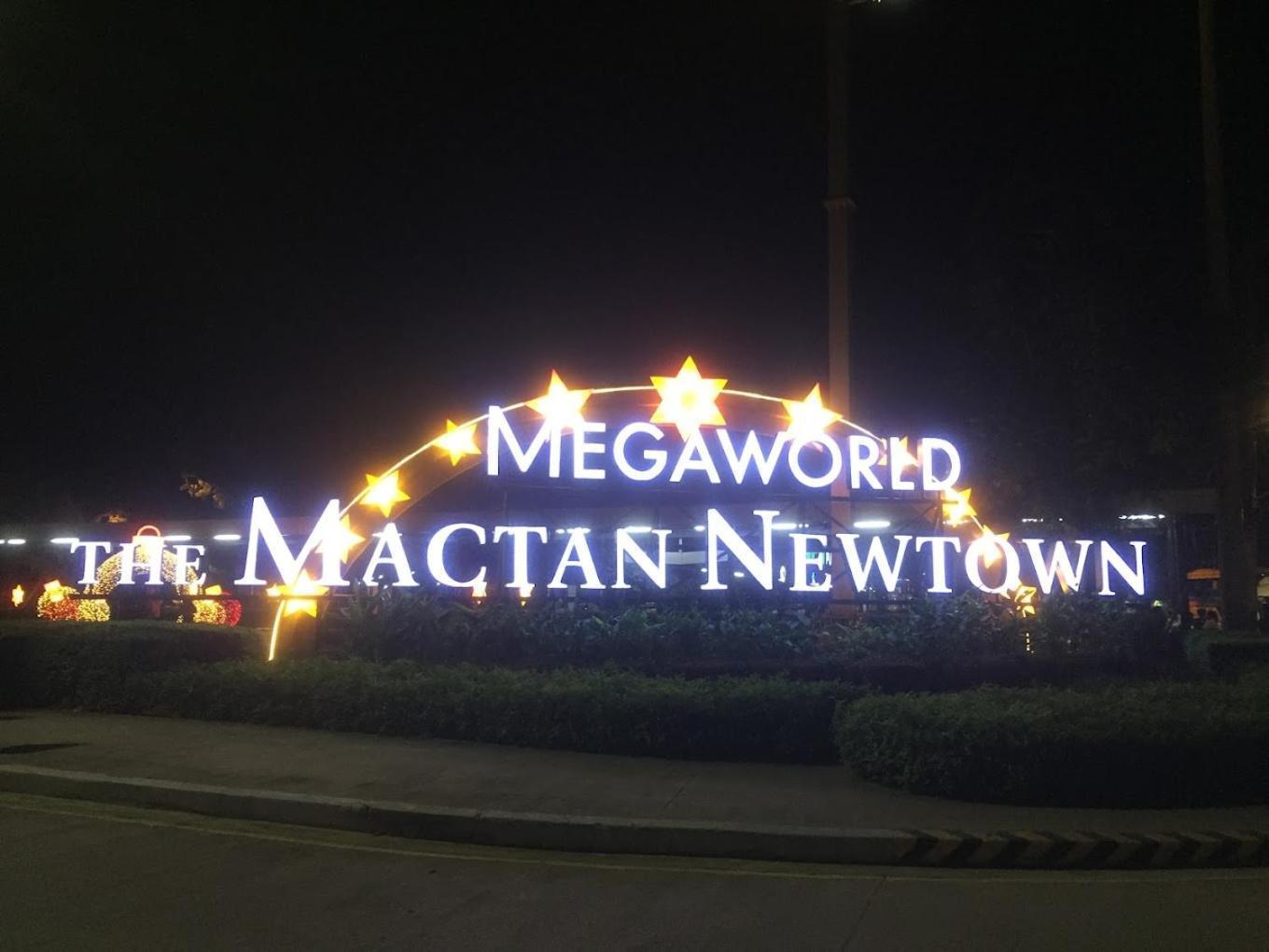 Mactan Newtown 8 Boulevard Deluxe Punta Engaño Exterior foto